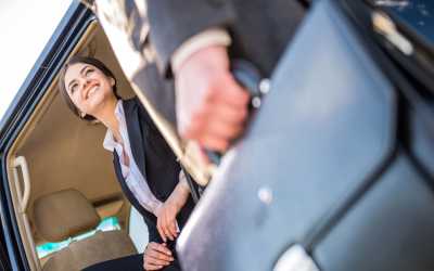 Transfer, Transfer z lotniska Pafos do Protaras dowolnego miejsca np. hotelu, apartamentu, willi dla 9-10 osób